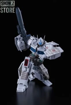 Flame Toys Furai Model Ultra Magnus Model Kit IDW Version -Action Figure Shop 0871395d83