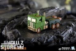 Dr.Wu DW-E04D Prime Commander Optimus Prime W/ Trailer -Action Figure Shop 131a5ae228