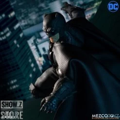 MEZCO Toyz DC Comics One:12 Collective Batman: Supreme Knight -Action Figure Shop 14a9cc6c1c