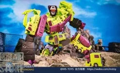 Magic Square MS-B41 Excavator Scavenger & MS-B42 Bulldozer Bonecrusher Set Of 2 -Action Figure Shop 1b2204f8f7
