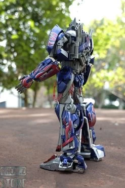 Unique Toys R-02 Challenger Optimus Prime 2nd Edition -Action Figure Shop 26da43b458