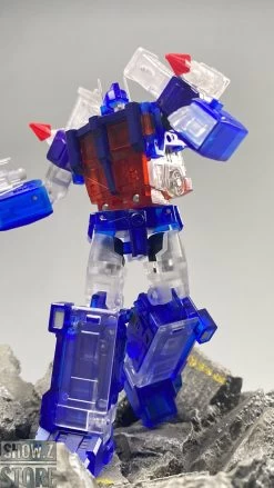 Magic Square MS-B04T Transporter Ultra Magnus Clear Version -Action Figure Shop 32e8bde076