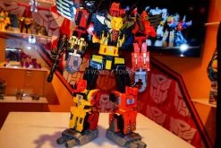 Hasbro POTP Titan Class Predaking Feral Rex Set Of 5 Figures -Action Figure Shop 3e1d31c38a