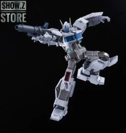 Flame Toys Furai Model Ultra Magnus Model Kit IDW Version -Action Figure Shop 4e7fae547a