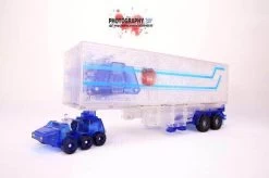 4th Party MP10C Optimus Prime Clear Version /w Trailer -Action Figure Shop 4f53ec1bda