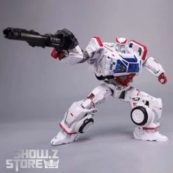 Shock Warrior SW-01 Oversized Studio Series SS82 Ratchet