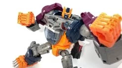 Hasbro PP-27 PP27 Optimal Optimus Power Of Prime Leader Class -Action Figure Shop 79325ff771