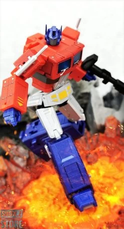 Magic Square MS-B18X Light Of Justice Optimus Prime Metallic Version -Action Figure Shop 794b327f4f