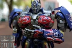 Unique Toys R-02 Challenger Optimus Prime 2nd Edition -Action Figure Shop 7b6cc56b7d