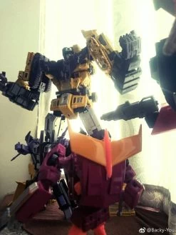 Toyworld TW-C07Y Constructor Devastator -Action Figure Shop 85b8a3eda9