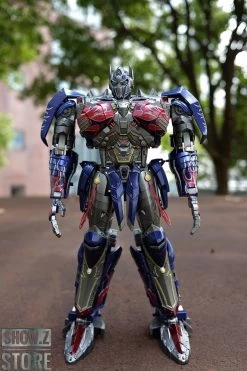 Unique Toys R-02 Challenger Optimus Prime 2nd Edition -Action Figure Shop 8d9a3cb341