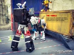 XTransbots MX-VIII MX-8 Aegis Trailbreaker -Action Figure Shop 9a5d475c59