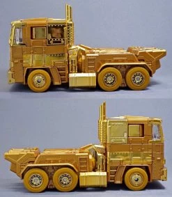 Takara MP10G MP-10G Masterpiece Optimus Prime Gold Lagoon Edition -Action Figure Shop 9ea1201301