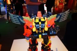 Hasbro POTP Titan Class Predaking Feral Rex Set Of 5 Figures -Action Figure Shop abad167657