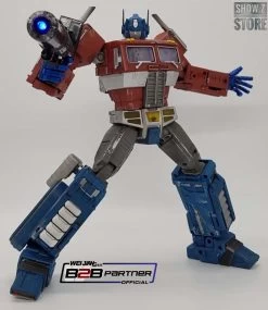 Weijiang MPP-10 Commander Optimus Prime Battle Damaged Oversized Limited Edition W/ Custom Display Base -Action Figure Shop b87cf498b8