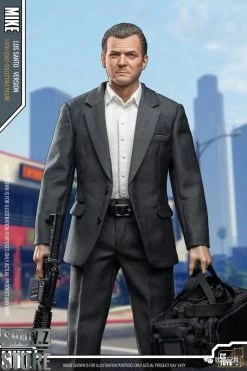 CCToys 1/6 Grand Theft Auto V Michael De Santa -Action Figure Shop ca67293fcc