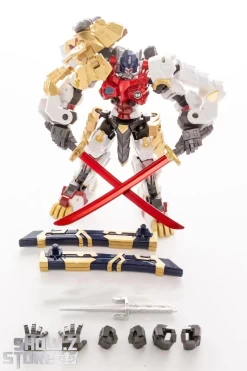 Cyber Era CD-01 Lio Convoy Leo Prime Oversized Version -Action Figure Shop e3d741470a