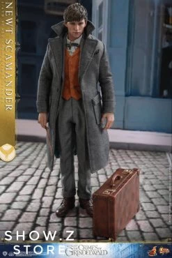 [Pre-Order] Hot Toys HT 1/6 Newt Scamander MMS512 Fantastic Beasts: The Crimes Of Grindelwald -Action Figure Shop e7dfdfb34e
