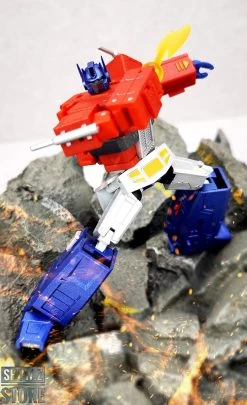 Magic Square MS-B18X Light Of Justice Optimus Prime Metallic Version -Action Figure Shop e86bd59132