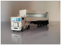 DX9 Toys X34W Ranton Ultra Magnus -Action Figure Shop e8f233b64f