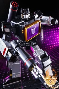 Toy House Factory THF-01B Soundblaster Soundwave MP-13B -Action Figure Shop ea28347f7d