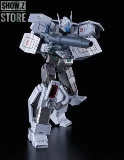 Flame Toys Furai Model Ultra Magnus Model Kit IDW Version -Action Figure Shop f321d77276
